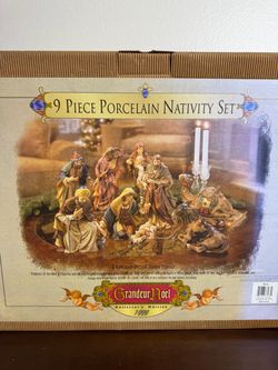 9-Piece Granduer Noel Collection