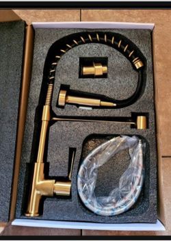 Brushed Gold Kitchen Faucet with Pull-Down Sprayer