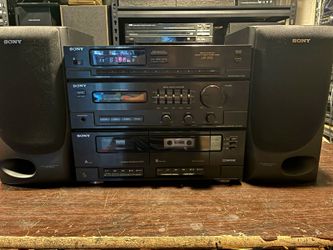 NEW LISTING Sony LBT-D105 Compact Stereo System SS-M33 Speakers DVP-S560D DVD/CD Black