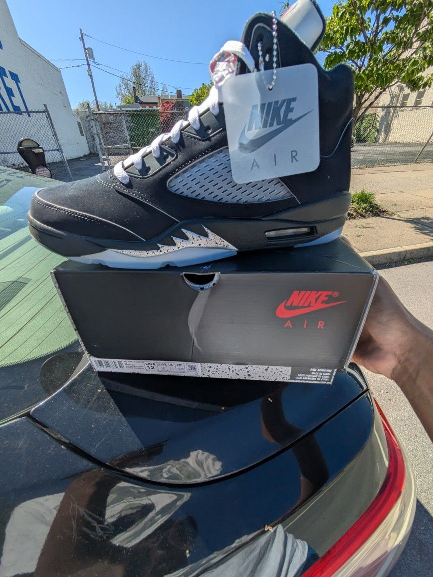 Jordan 5 Retro Metallic Black Size 12M