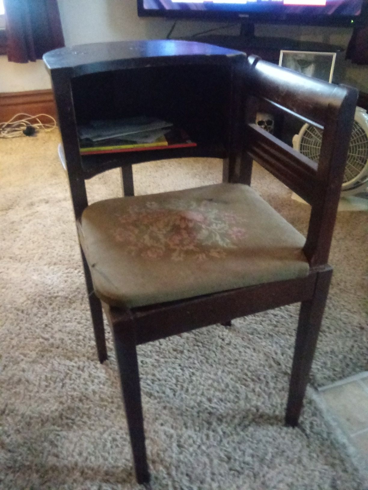 Antique swivel phone chair