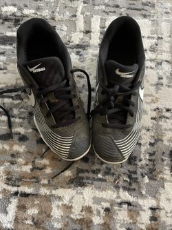 Nike Youth Baseball Cleats