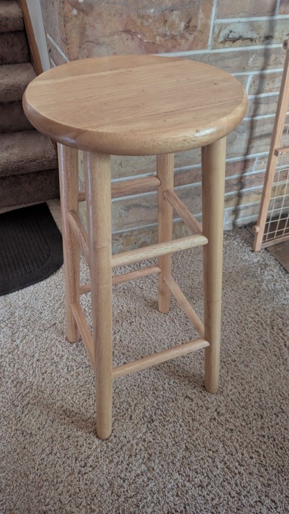 3 Round Top Bar Stools 29 Inch High