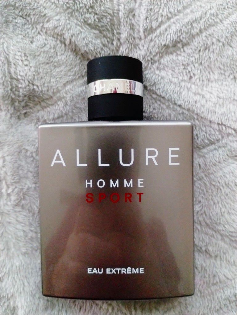 Inspired by Chanel Allure Homme Sport Eau Extreme, Zoha Aroma