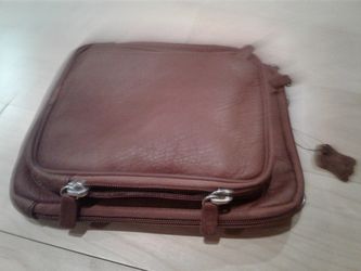 Gun tote and mammas leather men's bag