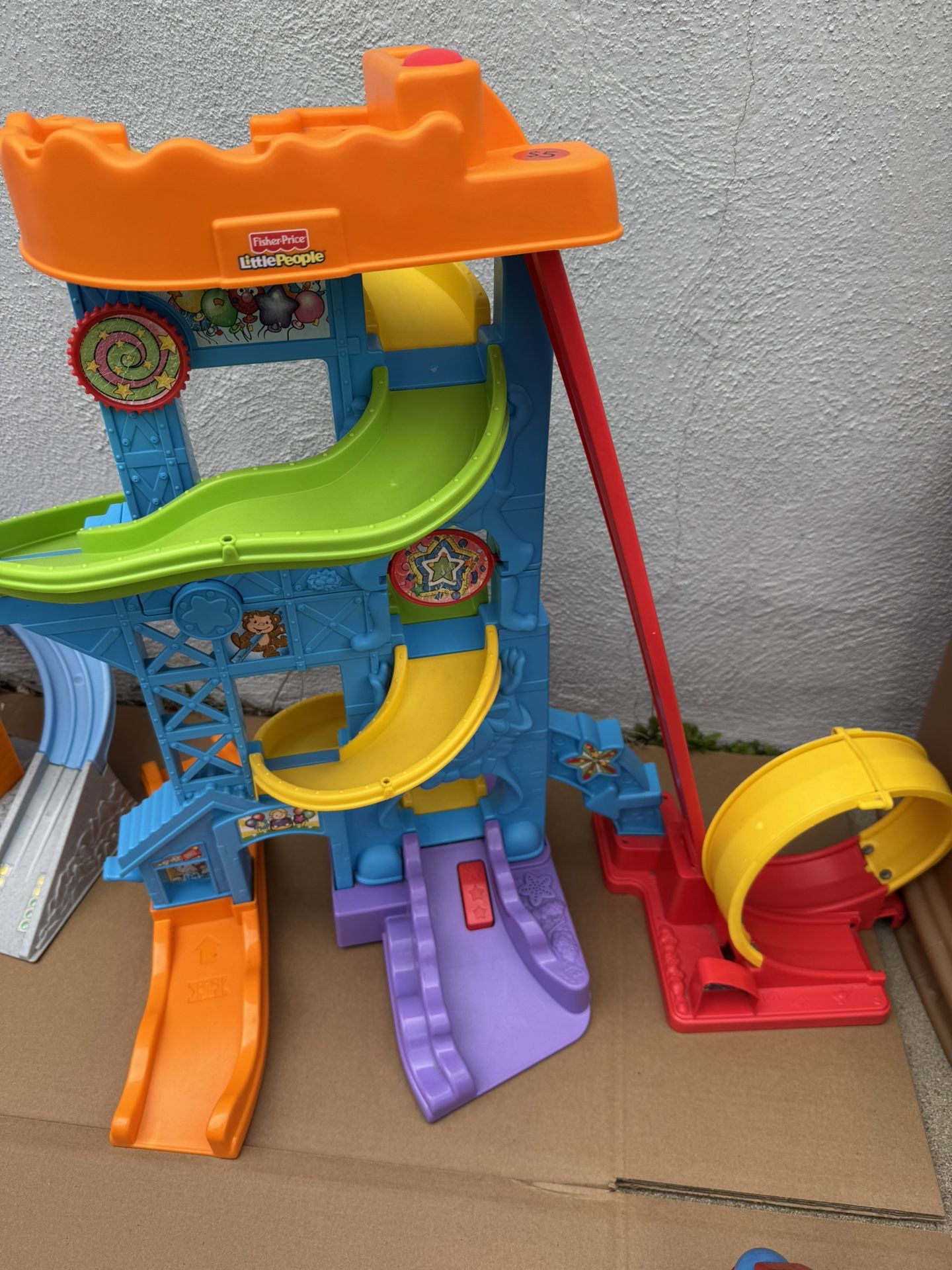 toy elevated track
