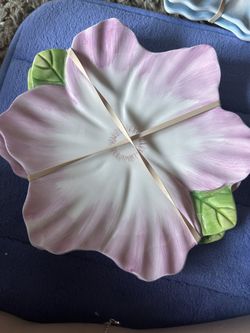 Glass Flower Plate Decor