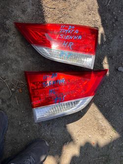 2014-2020 TOYOTA SIENNA TRUNK LIGHTS