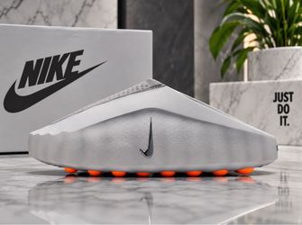 Size 8,10,12 SMOKE GREY NIKE MIND