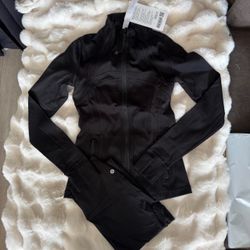 Lululemon Black Define Jacket & Leggings Set - Size 6