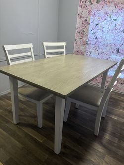 Kitchen table
