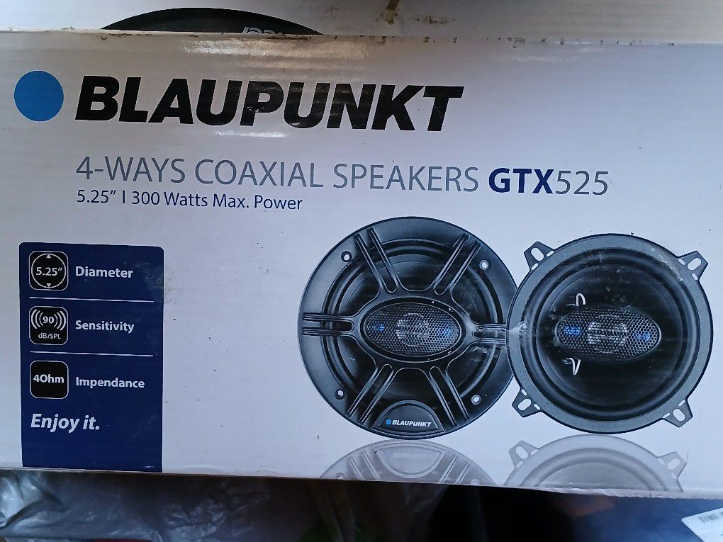 Car Audio Speakers And Woofers (With Or Without Box)