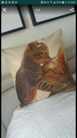 New! FRIDA Pillow Couch Bed Chair Jewerly perfect gift