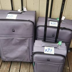 Like new Delsey Paris United Colors of Benetton luggage 3pc set. Sells at costco for $229 plus tax
