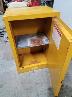 Justrite flammable cabinet in good shape