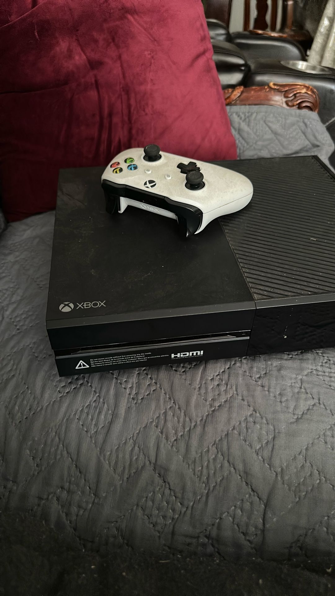 Xbox One With controller 