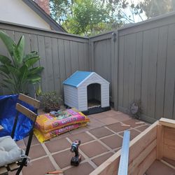 Plastic Dog House 