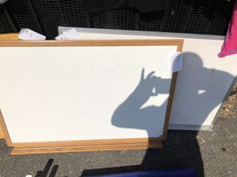 White board/ cork board