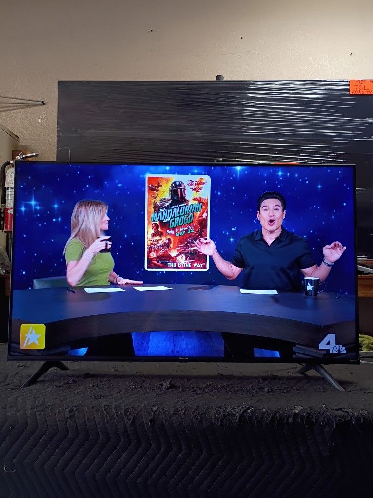 50 Inch Roku Hisense 4k Smart Beautiful Tv Comes With Remote Control Shows Great Picture Works Fantastic Guaranteed