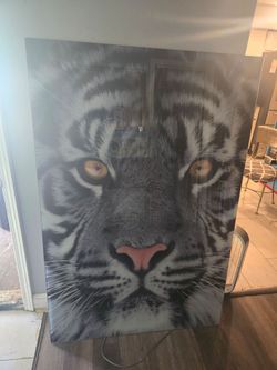 Large White Tiger Face made of glass