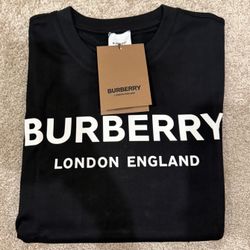 BURBERRY LONDON ENGLAND  T-SHIRT