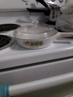 Small Le Persil Corning Ware 