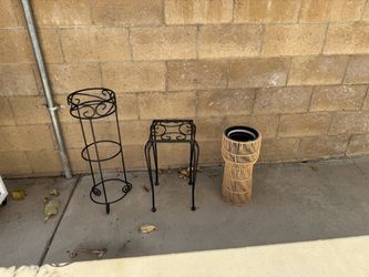 Standing plant holders