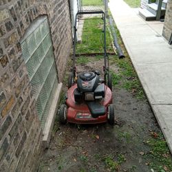 Lawnmower 