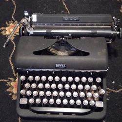 vintage Royal Aristocrat manual typewriter,