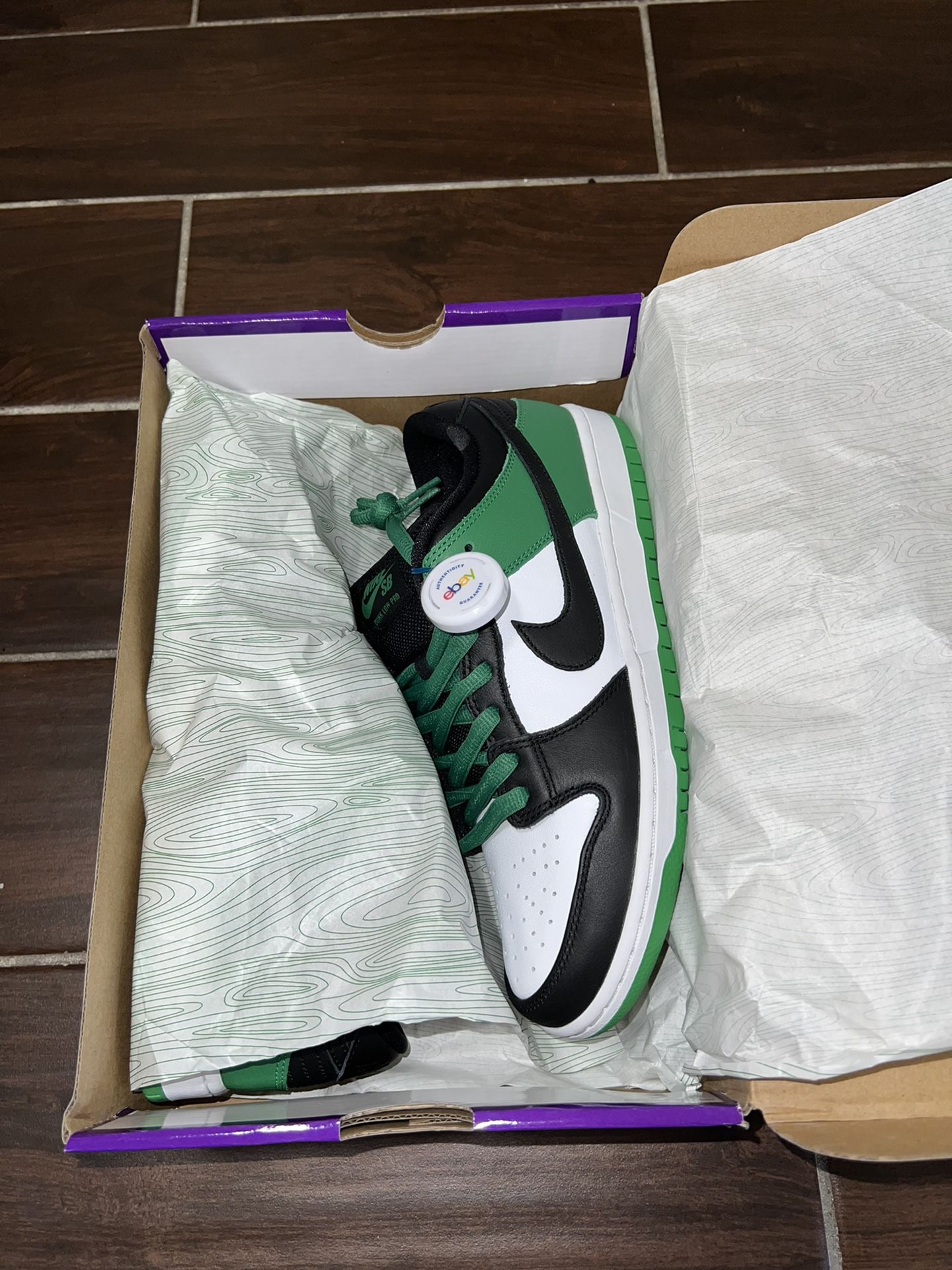 Nike Dunk Low Emb Nba 75th Anniversary Brooklyn Nets Size 9.5 for Sale in  New York, NY - OfferUp