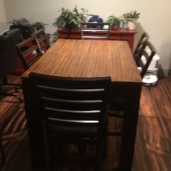 Dining Table and 6 Chairs