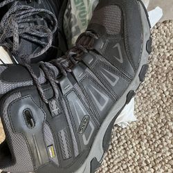 Hiking Mountain Boots  Keen Size 11 