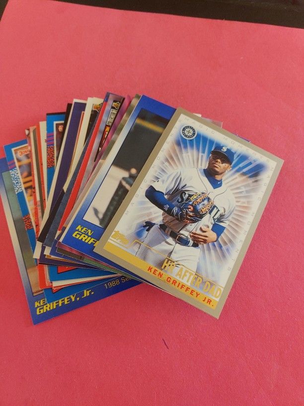 Ken Griffey Jr Lot Of 25 Different Baseball Cards NM-MT