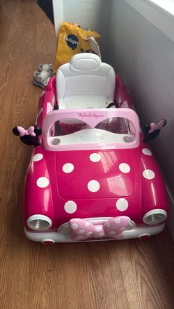 Minnie Mouse car