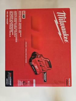 Milwaukee M18 Packout Six Bay Rapid Charger