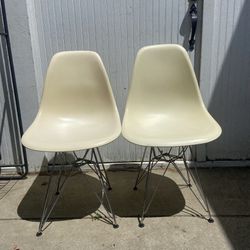 Vintage MCM Herman Miller Eames Fiberglass Side Chairs Cream Yellow Eiffel Base