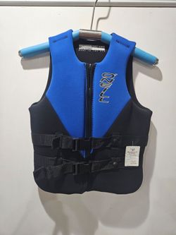 New with Tags Ski Vest
Women's Reactor USCG Vest