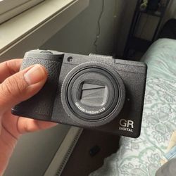 Ricoh GR DIGITAL III 10.0MP Digital Camera - Black