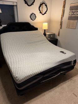 Queen foam mattress