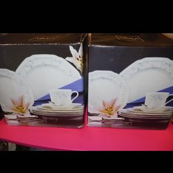 20pc Mikasa Dinnerware Sets