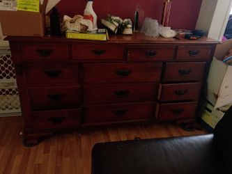 Dresser , great condition