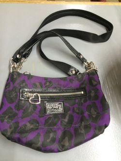 Like new Coach poppy crossbody purse/handbag purple leopard