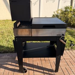 Bosca Charcoal Grill – Argentine + Uruguayan Grates – Like New