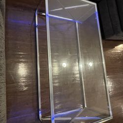 GLASS COFFEE TABLE IN GREAT CONDITION  HARDLY USED  