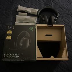 Razer Black shark V3 X HYPERSPEED WRLESS GAMING HEADSET