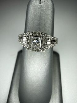 Anillo de oro 14k con diamantes Naturales