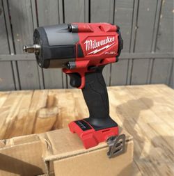Milwaukee M18 FUEL GEN-2 18V Lithium-Ion Mid Torque Brushless Cordless 3/8 in. Impact Wrench with Fr