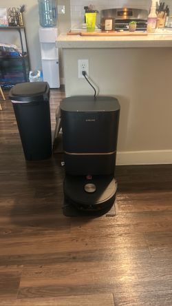 Dreame robot for mopping and vacuuming