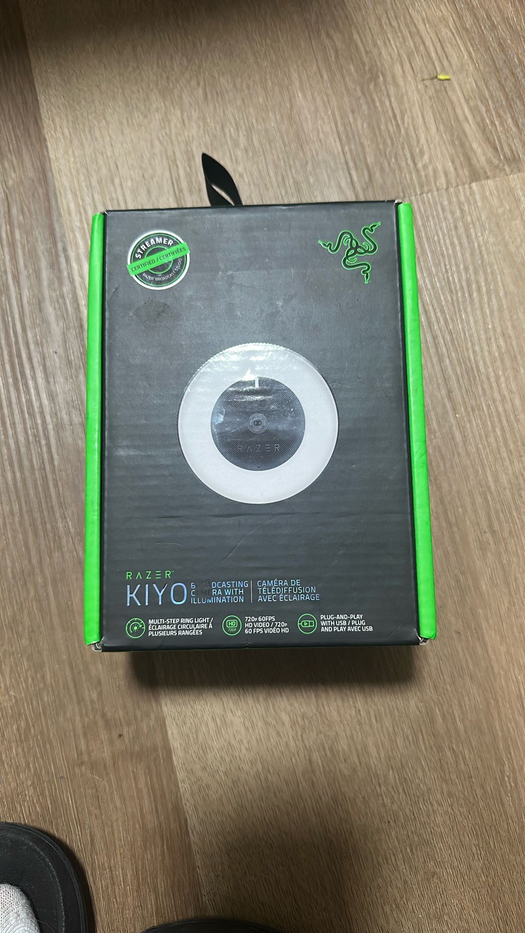 RAZER KIYO BROADCASTING CAMERA W/ILLUMINATION