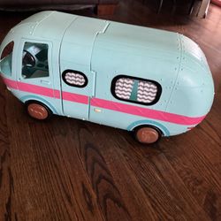 LOL Doll 2 In 1 Van 
